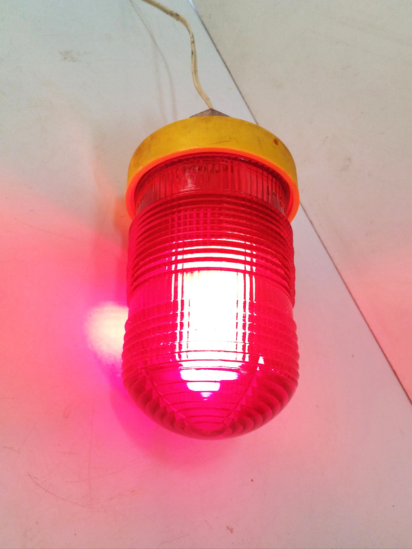 lampara techo pared emergencia rojo metcrist alt 22 o11 1u